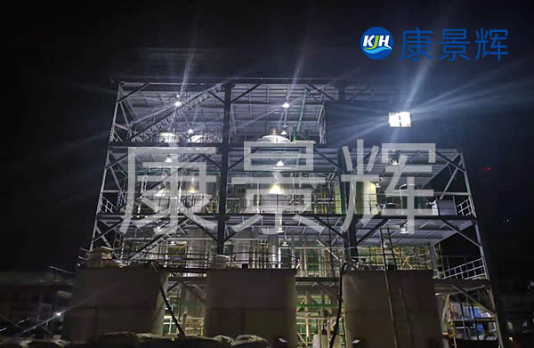 食品加工業對三效蒸發器的材質和工藝的要求也高，對應的三效蒸發器價格也會偏高一些，大約也得幾千萬左右。