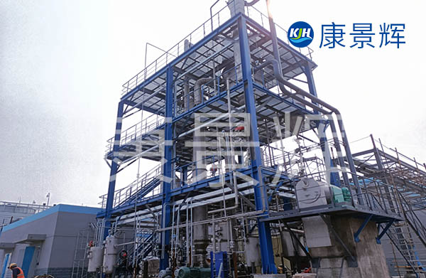 四效蒸發器不一定就是要處理工業廢水的，在食品類的廢水中起到產品生產制造的作用